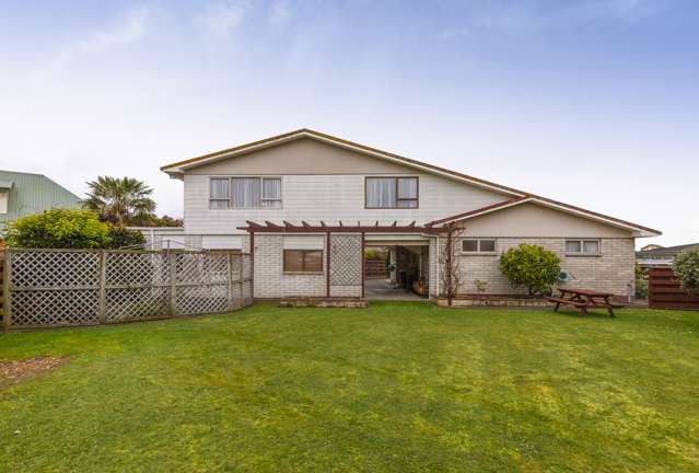 64 Fairview Avenue Feilding_1