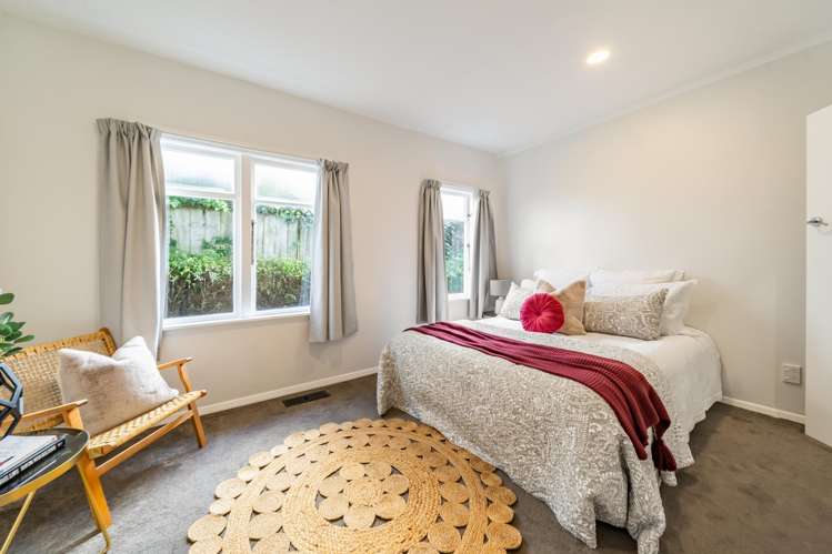 44 Gurney Road Kelson_12