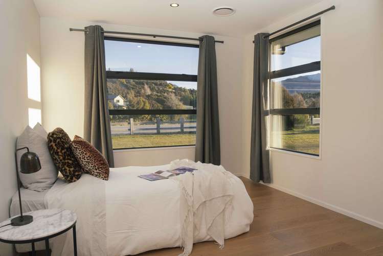 570 Aubrey Road Wanaka_12