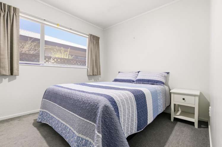 2/12 Heathcote Street Central_13