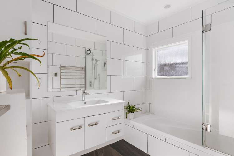 69 Emmett Street Greerton_22