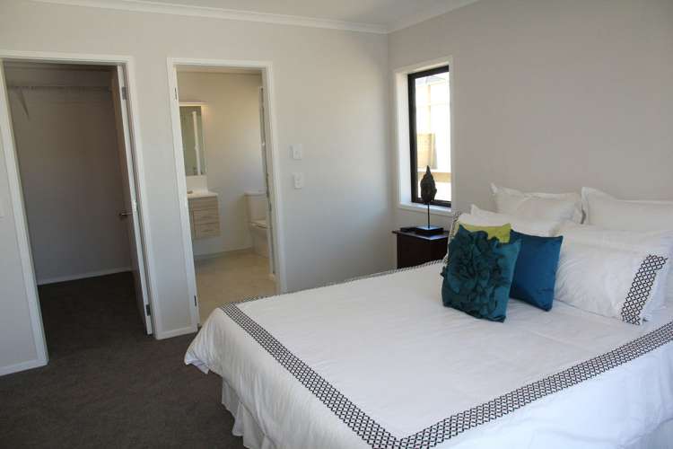 4 Cooke Farm Grove Waiwhakaiho_12