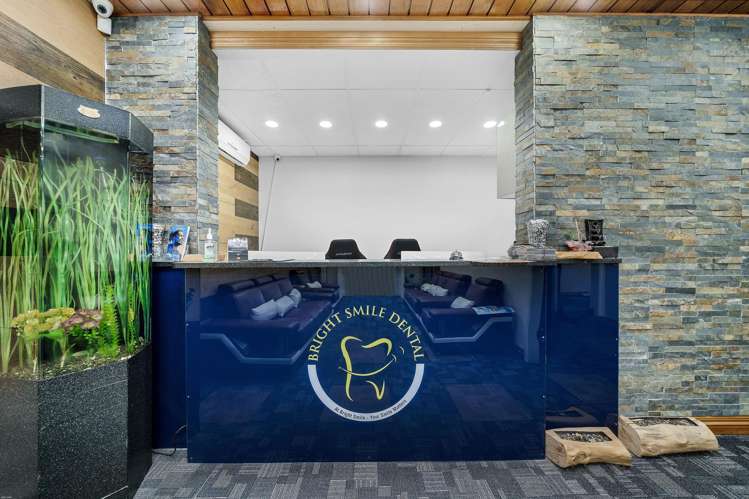 3089 Great North Road New Lynn_5