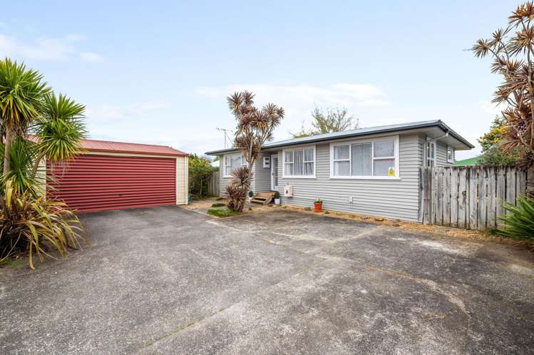 5a Richan Street Glenview_14
