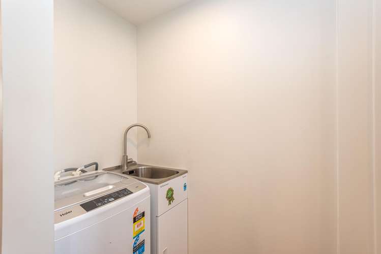 3/9 Marcroft Street Woolston_9