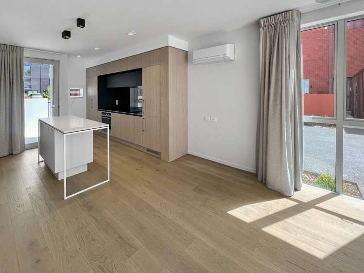 1/362 Montreal St Christchurch Central_5