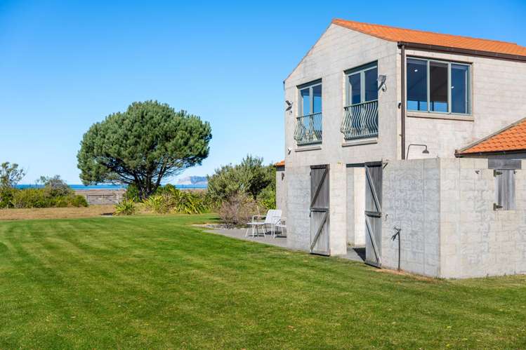 16 Hinepango Drive Rarangi_34