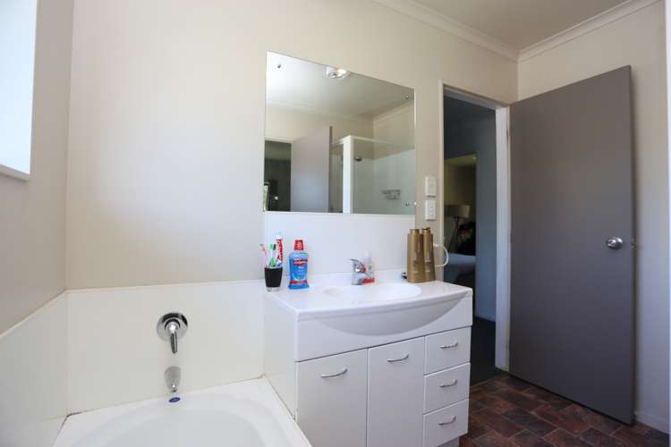 11b De Lautour Road Kaiti_10