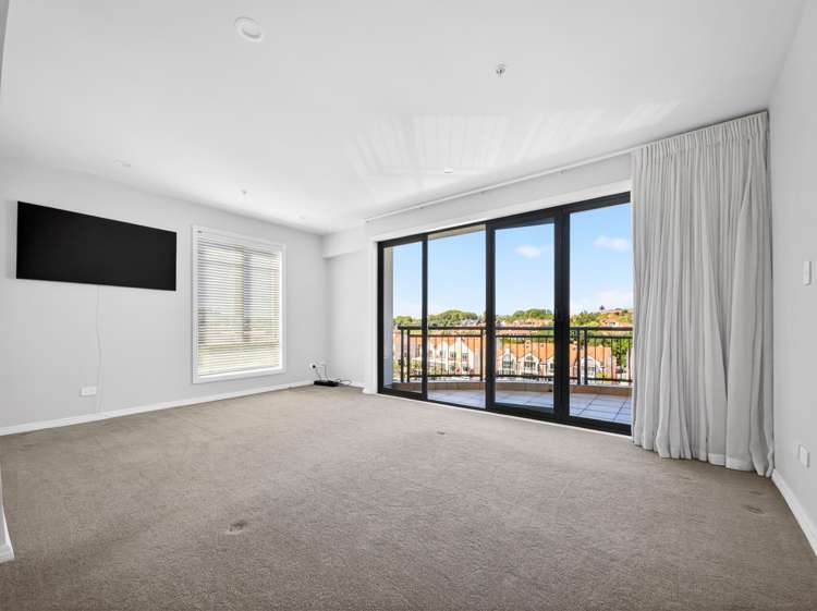 69 Waterside Crescent Gulf Harbour_17