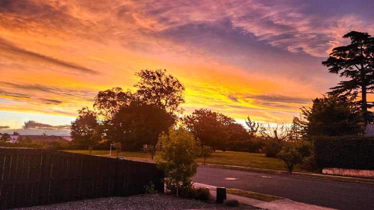 76 Covent Drive Stoke_37