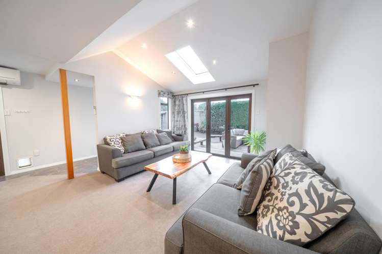 76 Ariki Avenue Otatara_2