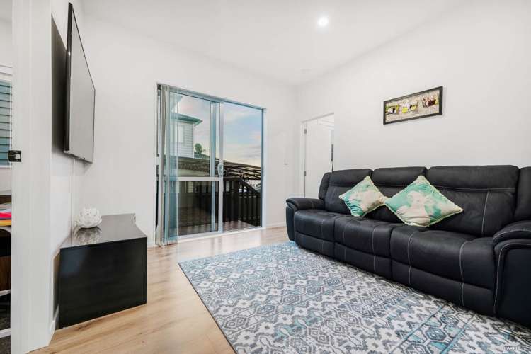 3 Cooladawson Drive Flat Bush_18