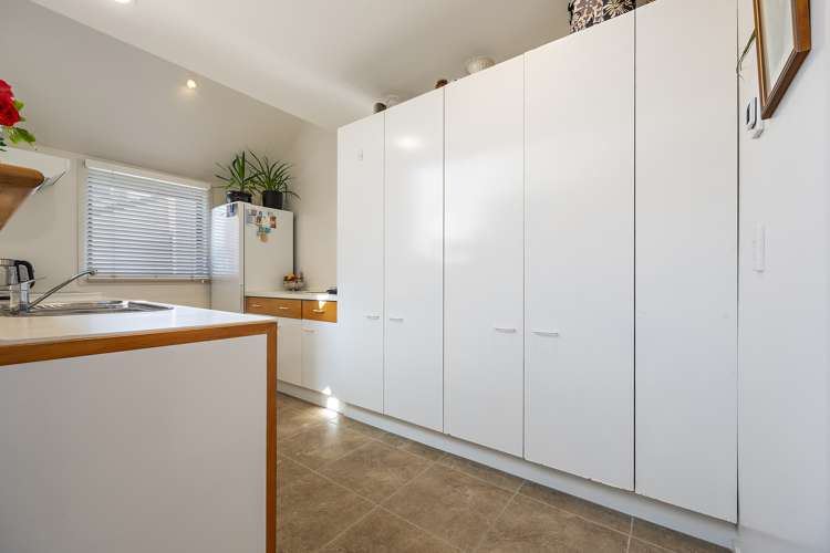 5/140 Office Road Merivale_10