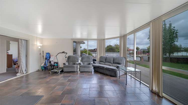 28 Cossar Street Burwood_5