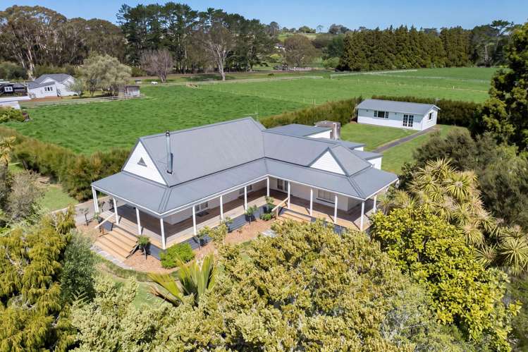 11 Taupaki Road_1