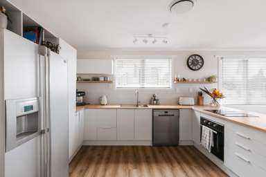 51 Meadowland Street_3