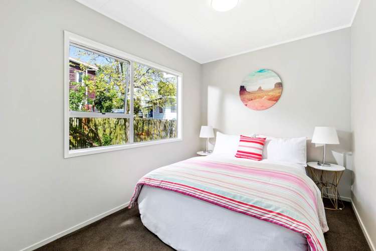 1/21 Santiago Crescent Unsworth Heights_9