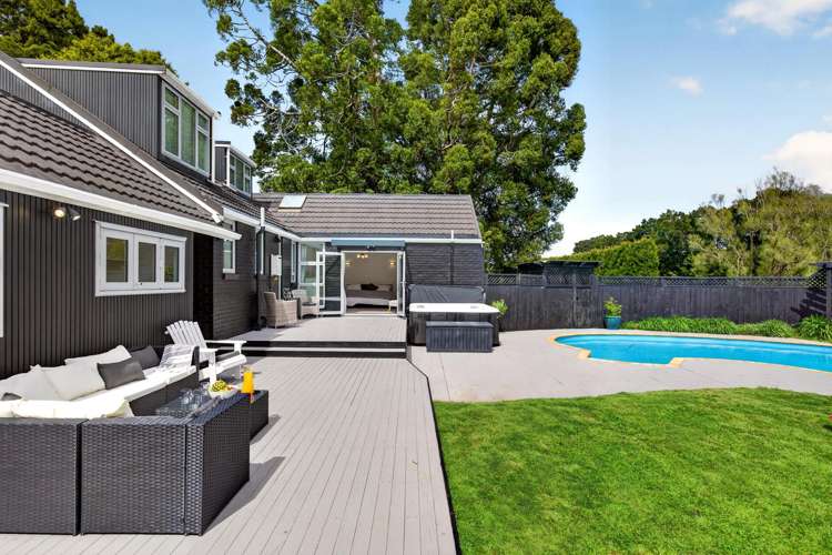 806 Waitakere Road_5