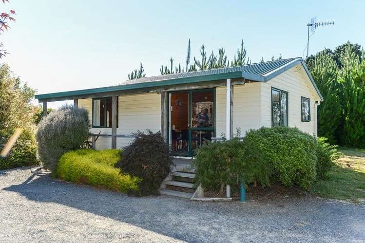 33 Farndon Road Clive_22