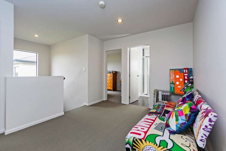 14 Riverglade Parkway Te Atatu South_12