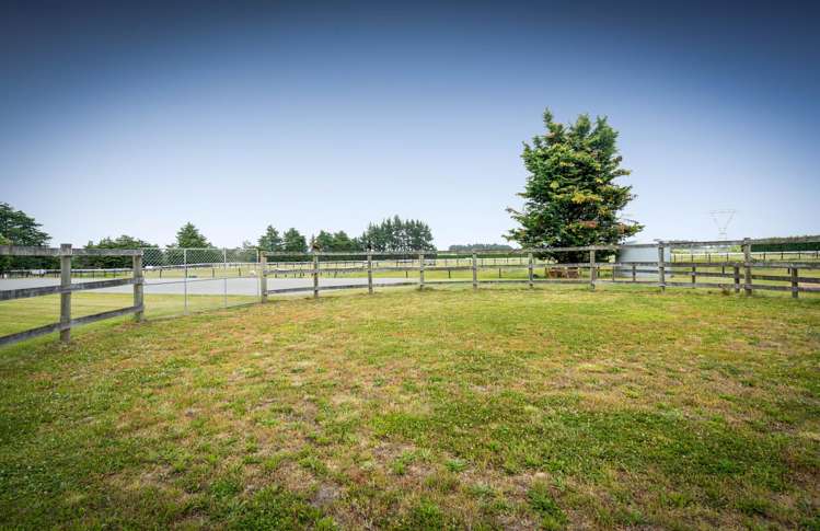 4/229 Curraghs Road Weedons_18