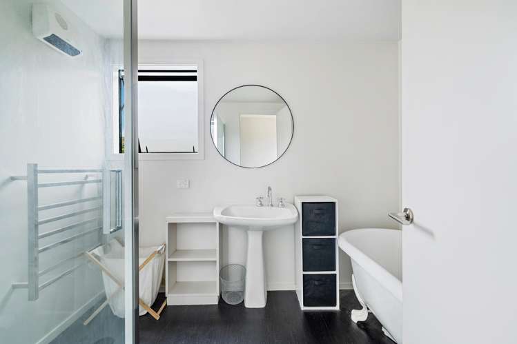 10 Cooper Crescent Luggate_11