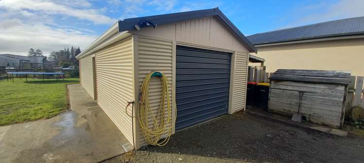4 Carlyle Street Tuatapere_11