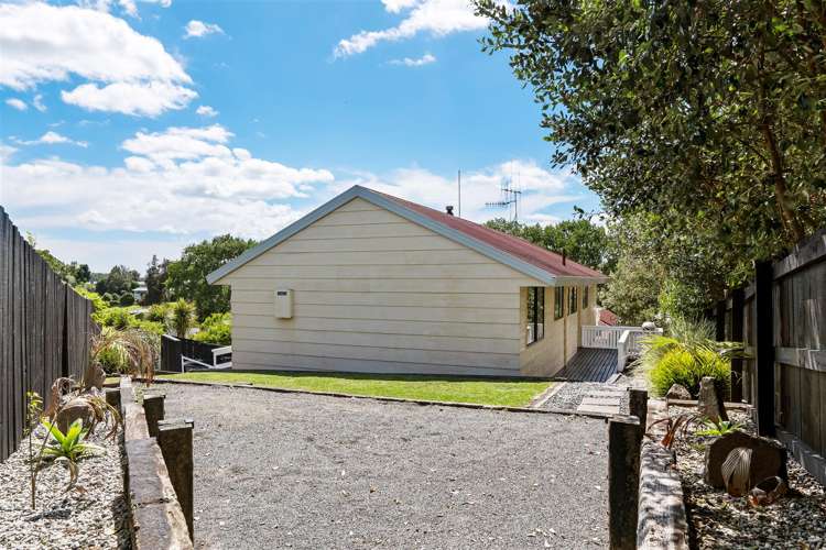 13A Bishoprick Crescent Te Puke_13