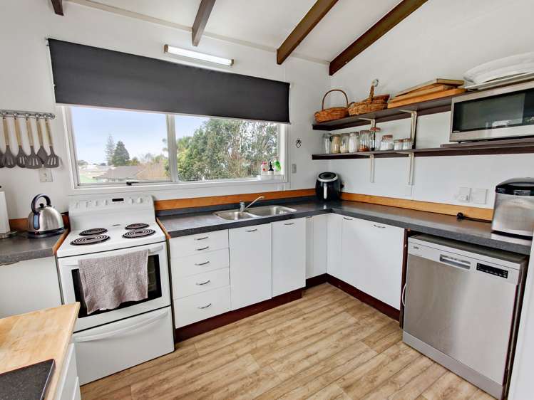 208 Chartwell Avenue Whangamata_11