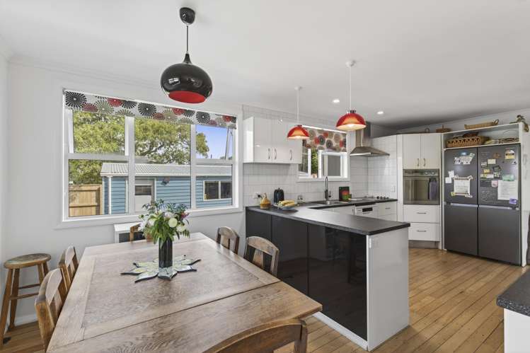 18 Cowling Road Hurdon_5