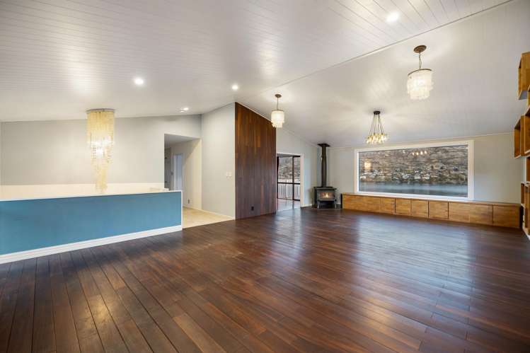 36 Perkins Road Queenstown Hill_38