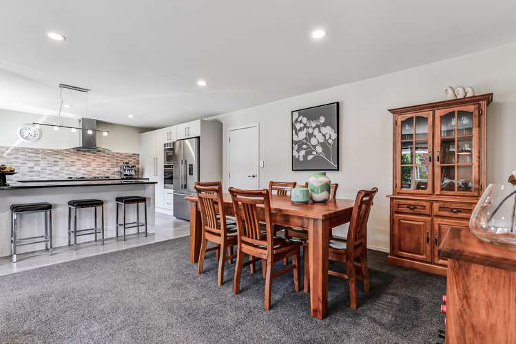 20 Whitney Place Rototuna North_13