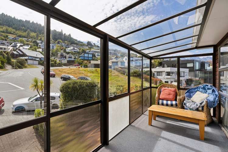 1 Salmond Place Queenstown_8