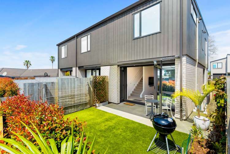 7 Manahi Lane Panmure_12