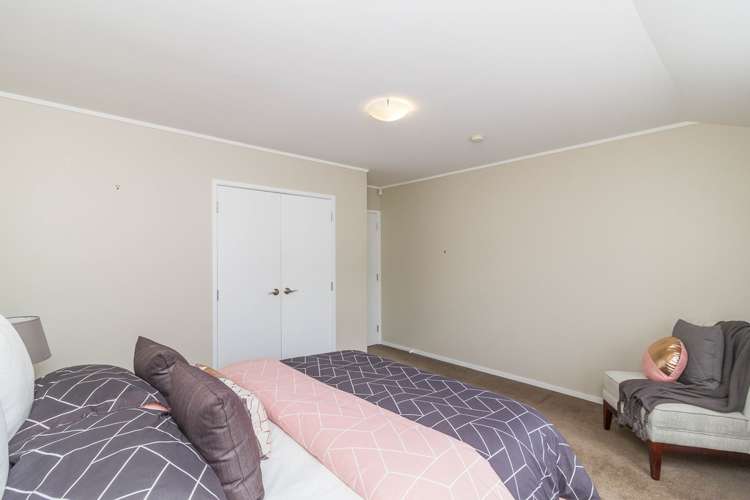 2/4 Ipswich Grove Wainuiomata_13