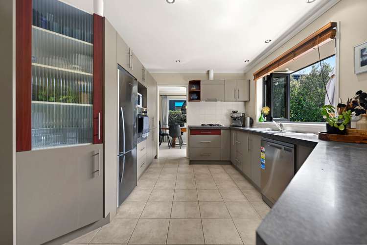 21 Burgundy Court Rototuna_3