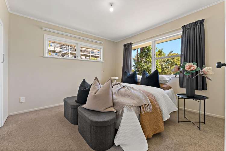 24 Mackenzie Street Te Atatu South_12