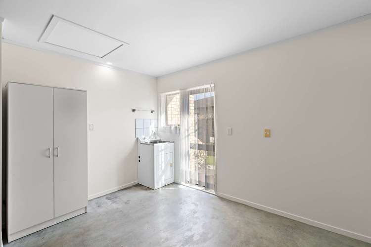 9/197 Royal Road Massey_16