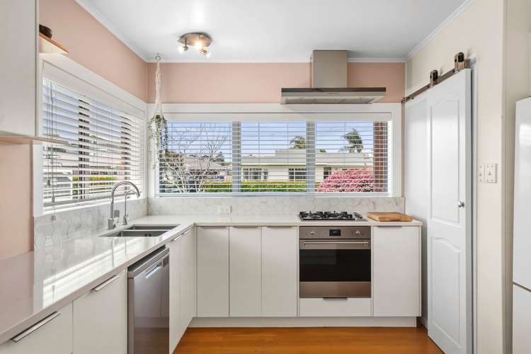 1 Thwaites Place_2