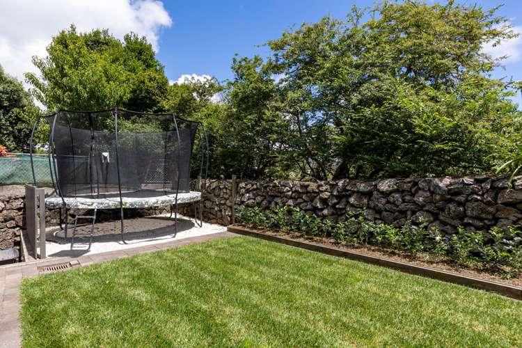 69 Pine Street Mount Eden_20