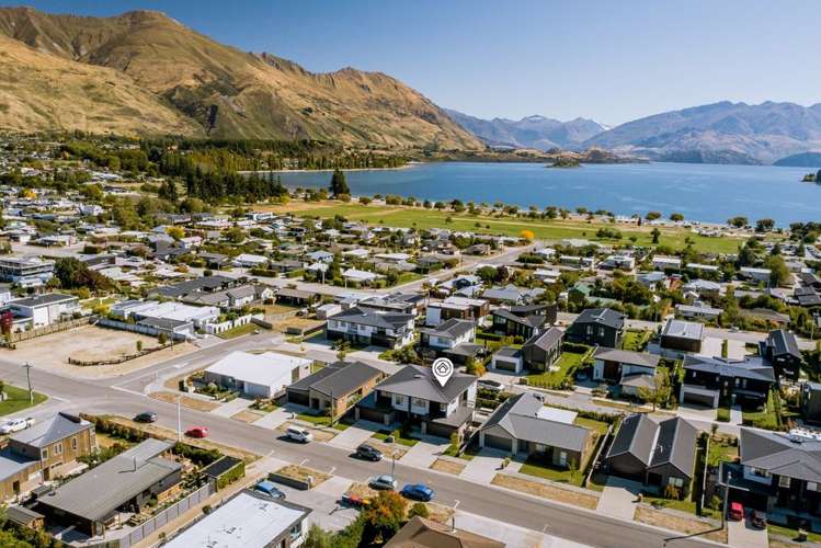 53 Tenby Street Wanaka_1