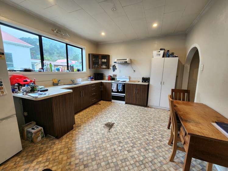 37 Shakespeare Street Greymouth_2