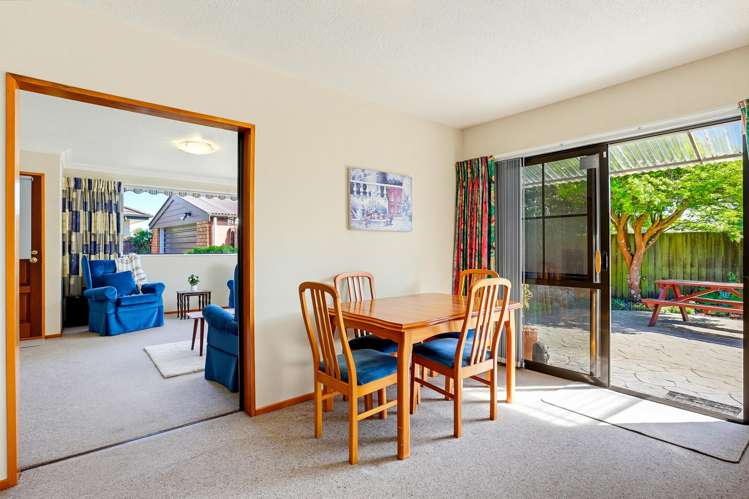 2/51 Solomon Avenue_3