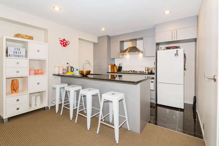 4/75 Tamahere Drive Glenfield_9