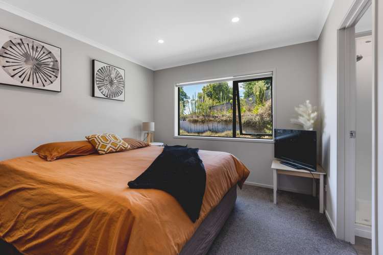 10b Cowling Road Hurdon_6