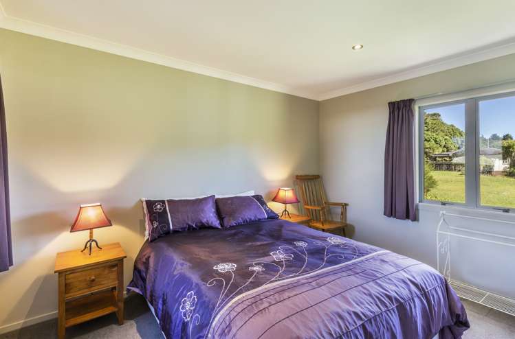 13 Poriwira Drive Kuratau_21