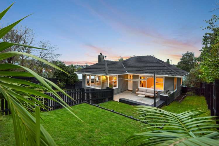 1/13 Howard Road Northcote_0