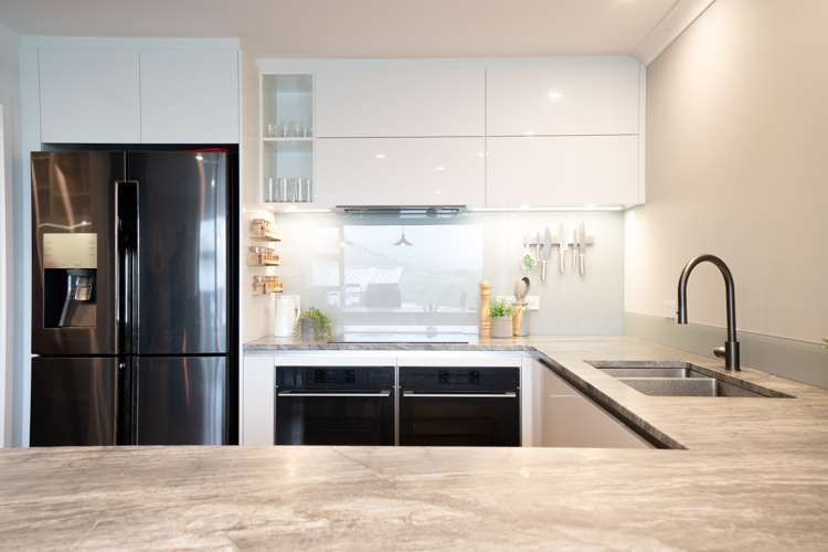 12 Prestwich Rise Churton Park_5