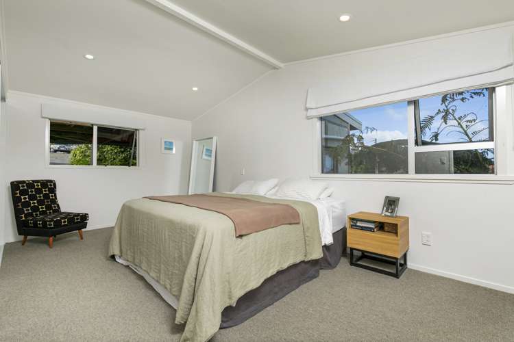 5 Ngatira Road Muriwai_16