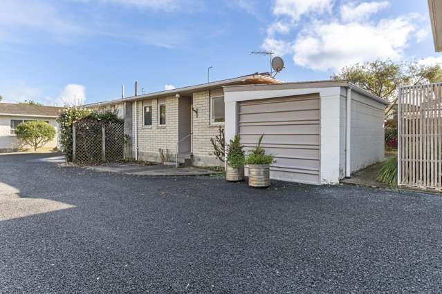 2/50 Paynters Avenue Strandon_4
